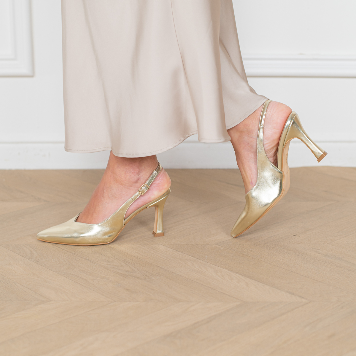 Eva Décolleté avec Bretelle Beige