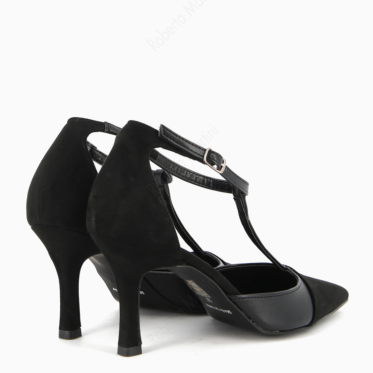 Ary Black Pumps