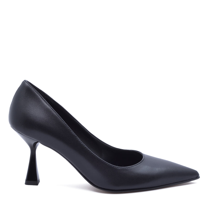 Ellen Black pumps